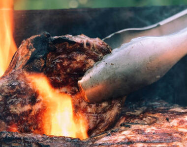 komad mesa u marinadi