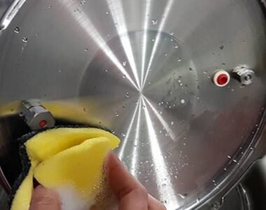 Čišćenje ekspres lonca