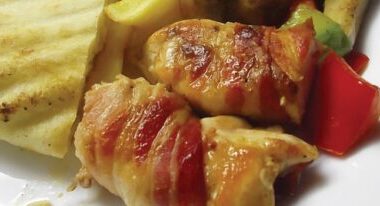 Pileći medaljoni sa slaninom