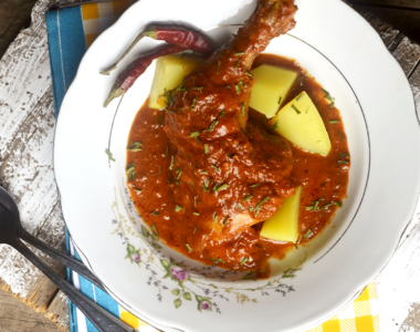 Bataci u slatko kiselom sosu