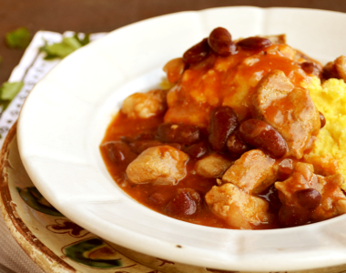 Svinjski but sa pasuljem