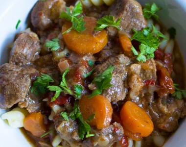 Svinjski gulaš sa pivom