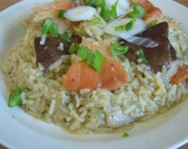 Rižoto sa dve vrste pečuraka