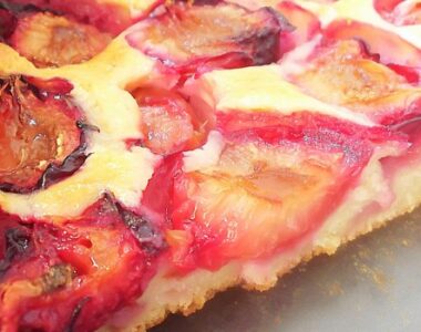 Mekani kolač sa šljivama