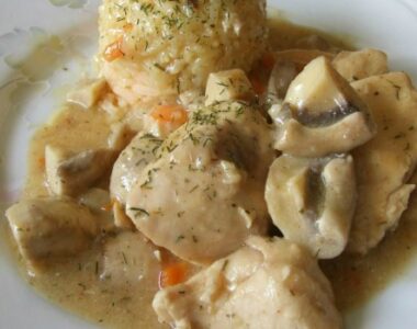 Piletina sa šampinjonima