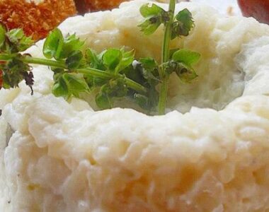 Krem pirinač sa maslinama