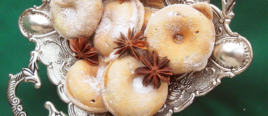 Krofne posute šećerom u prahu