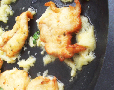 Piletina u bešamel sosu