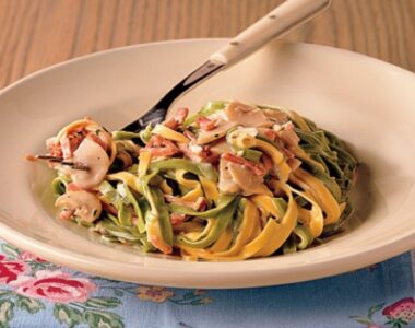 Taljatele sa pečurkama i pršutom