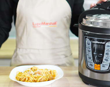 Kako se kuva pasta u električnom ekspres loncu – saveti za brz i ukusan ručak