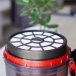 Usisivač sa posudom LM 1336