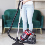 Usisivač sa posudom LM 1336